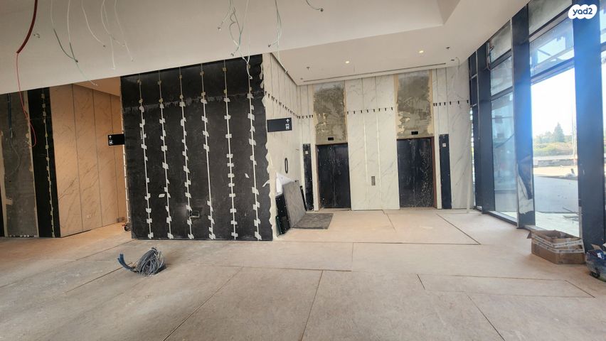 משרדים, שדרות יצחק שמיר, צריפין החדשה, באר יעקב