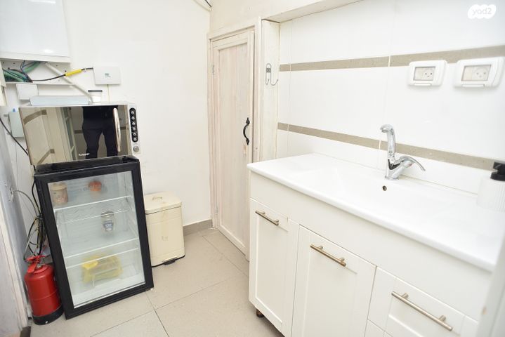 משרדים, הביל"ויים 10, המושבה, גדרה