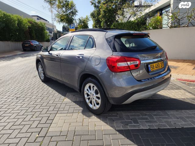 מרצדס-בנץ GLA