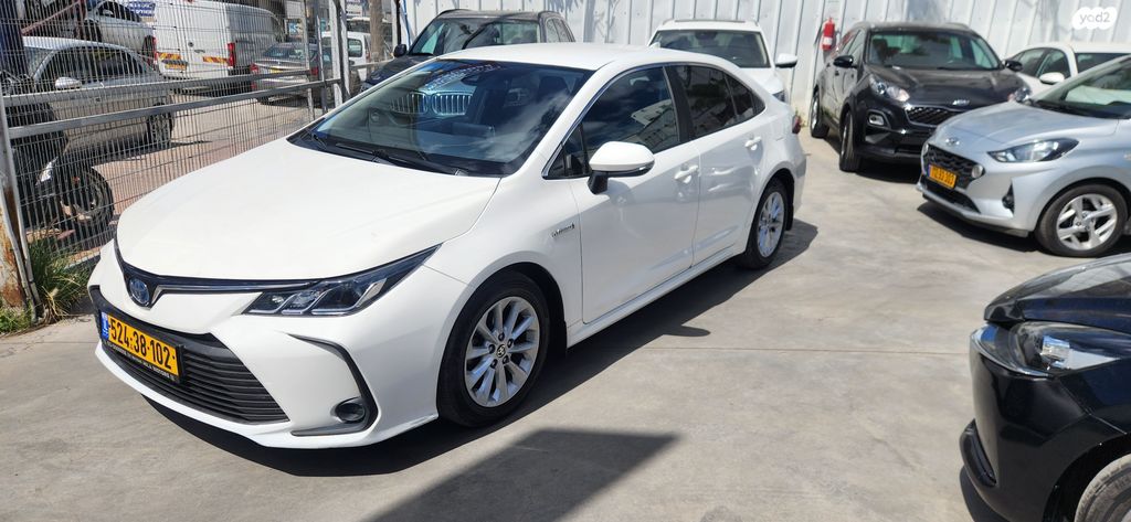 טויוטה קורולה