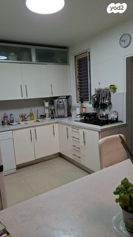 דירה, המבדיל 12, נחלת גנים, רמת גן