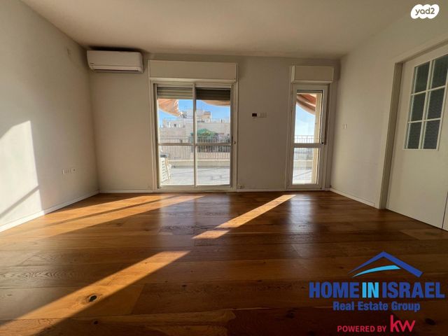 דירה, שדרות טום לנטוס, קרית השרון, נתניה