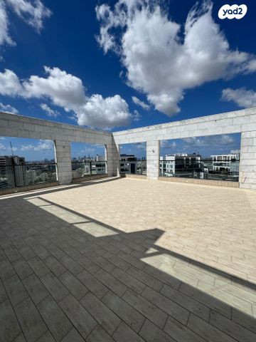 גג/ פנטהאוז, יצחק שמיר 7, רמת הדר, גבעת שמואל