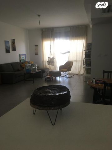 דירה, יצחק למדן 15, שכונה ב', באר שבע