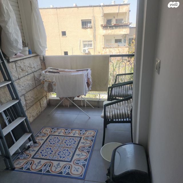 הארזים 5
