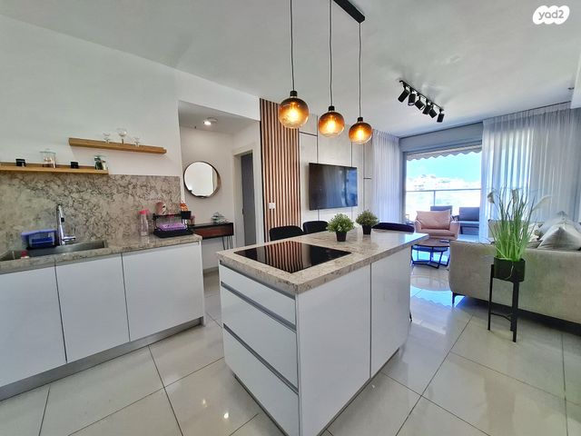 דירה, יהודה לייב פינסקר, ראשון לציון