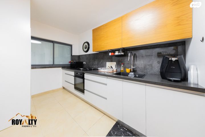 דירת גן, מבצע הראל, נווה אפק, ראש העין