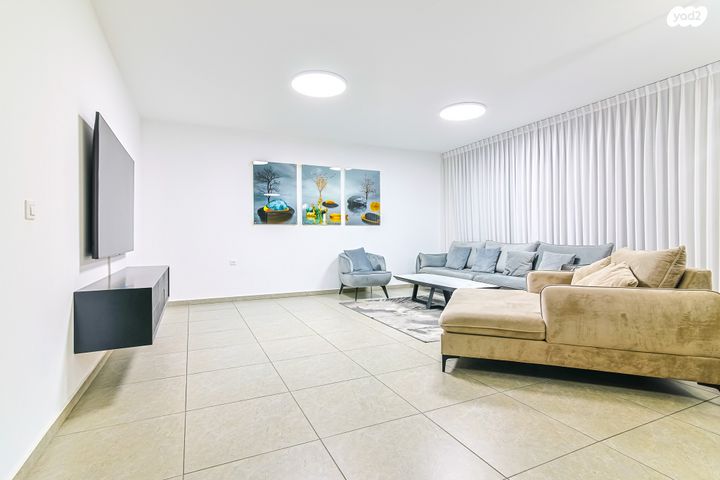 גג/ פנטהאוז, הנרייטה סאלד 4, כרמי גת, קרית גת