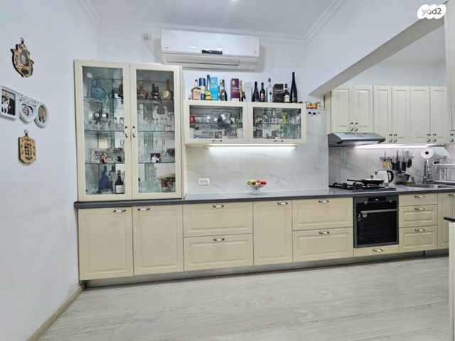 דירה, מקור חיים, שפירא, תל אביב יפו