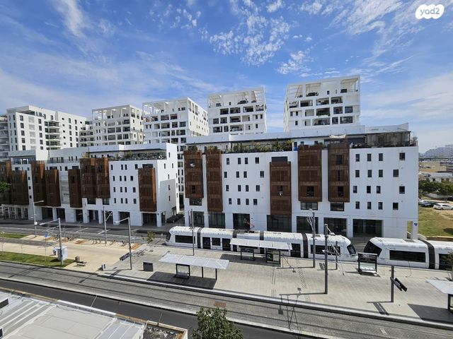 דירה, שדרות ירושלים, צהלון, שיכוני חסכון, תל אביב יפו