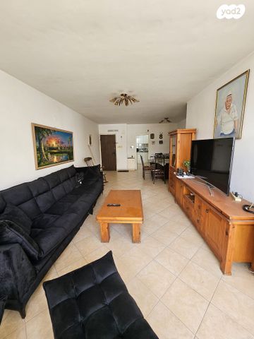 דירה, שדרות ירושלים, צהלון, שיכוני חסכון, תל אביב יפו