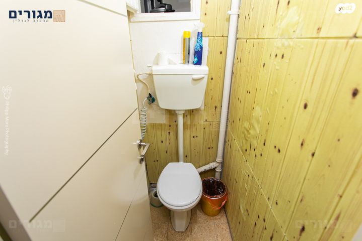 דירה, מדרגות שוקרי, העיר התחתית, ואדי סאליב, חיפה