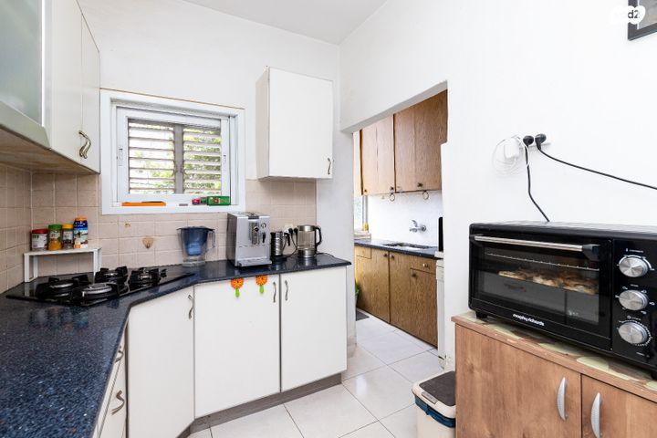 דירה, רמז, רמז, מערב ותיק, ראשון לציון