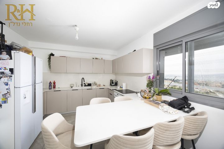 גג/ פנטהאוז, תדהר, המכבים, גבעת זאב