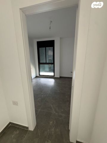 גג/ פנטהאוז, יצחק שמיר 7, רמת הדר, גבעת שמואל