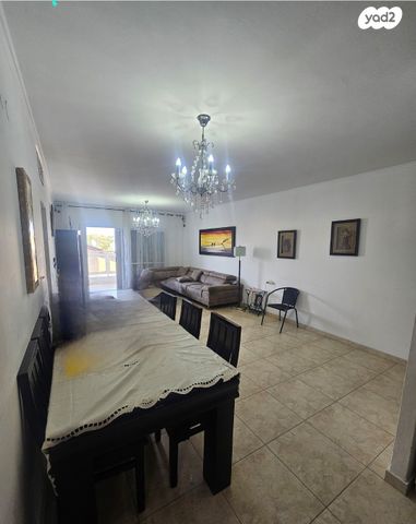 דירה, משה אבן עזרא, רובע ה', אשדוד