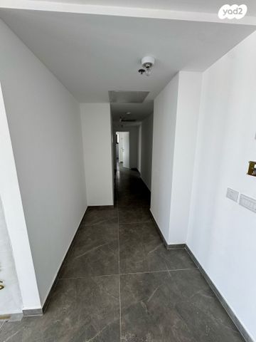 גג/ פנטהאוז, יצחק שמיר 7, רמת הדר, גבעת שמואל