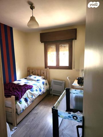 דו משפחתי, רבדים, ירושלים