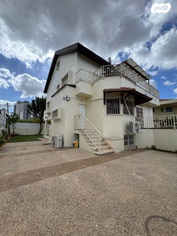 שלמה פומבורובסקי 