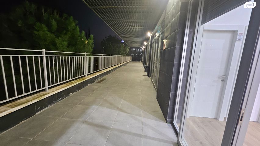 חנויות/ שטח מסחרי, יציאה לשדרות המלאכות 1, שאר העיר, מודיעין מכבים רעות