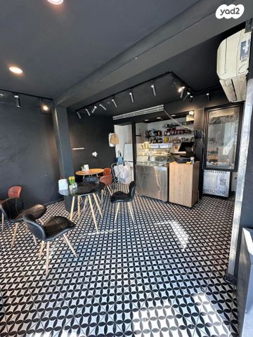 חנויות/ שטח מסחרי, הדשנים, אזור תעשיה מפרץ, חיפה