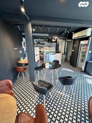 חנויות/ שטח מסחרי, הדשנים, אזור תעשיה מפרץ, חיפה