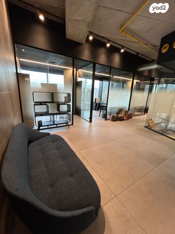 משרדים, דרך מנחם בגין, תל אביב יפו