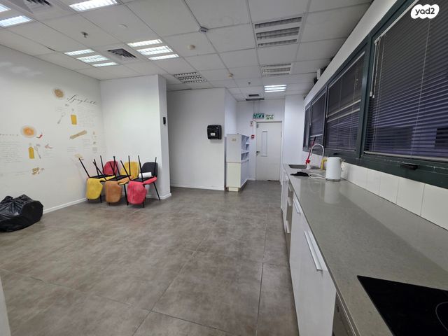 משרדים, דרך עדן, מב"ת מערב, אזור תעשייה חדש, ראשון לציון