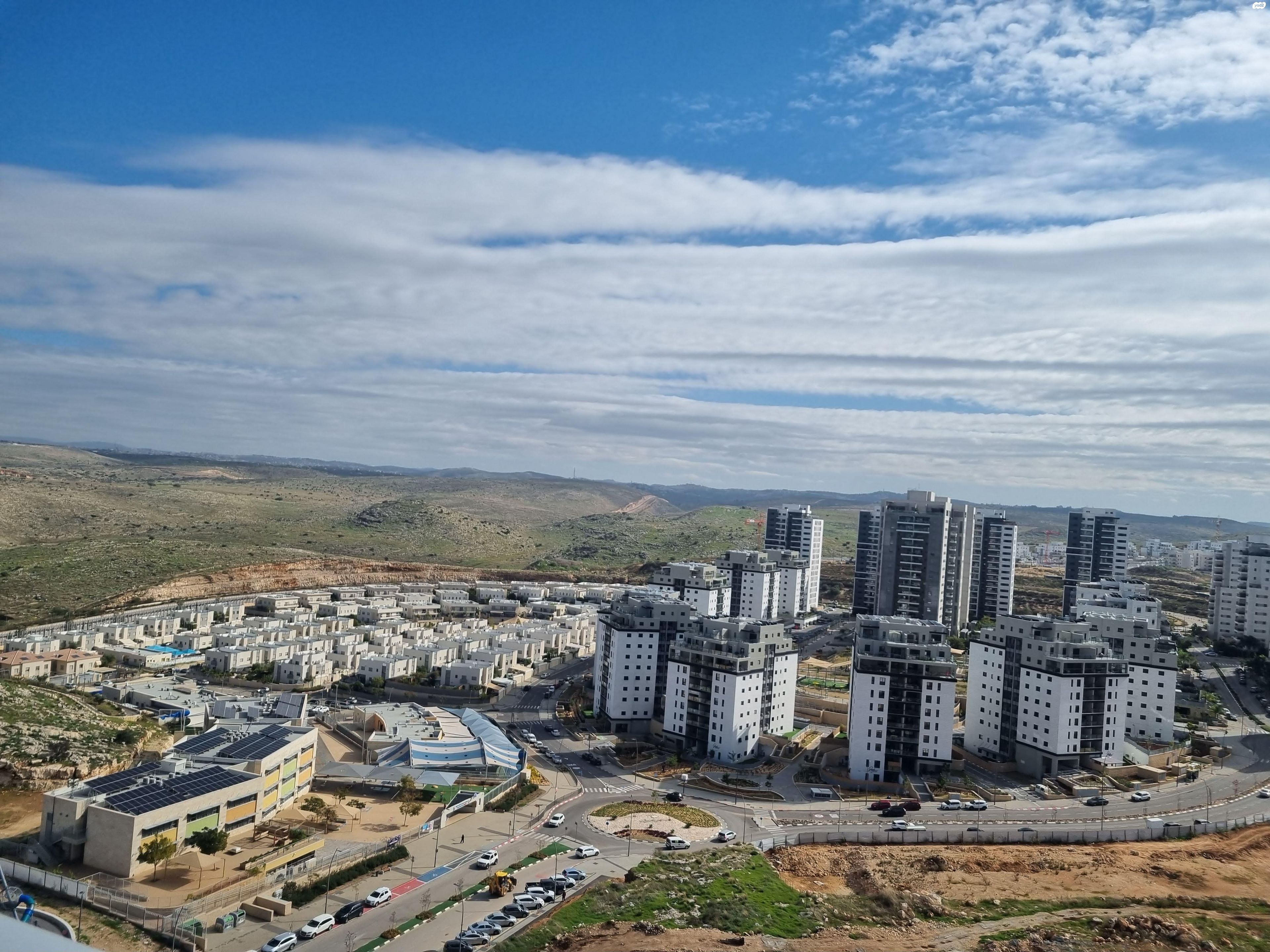 ניסים אלוני 4