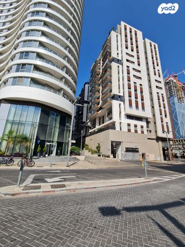 מחסן, החשמונאים 96, גני שרונה, קרית הממשלה, תל אביב יפו