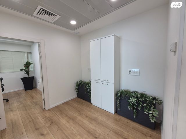 משרדים, שדרות אבא אבן 1, אזור תעשיה, הרצליה