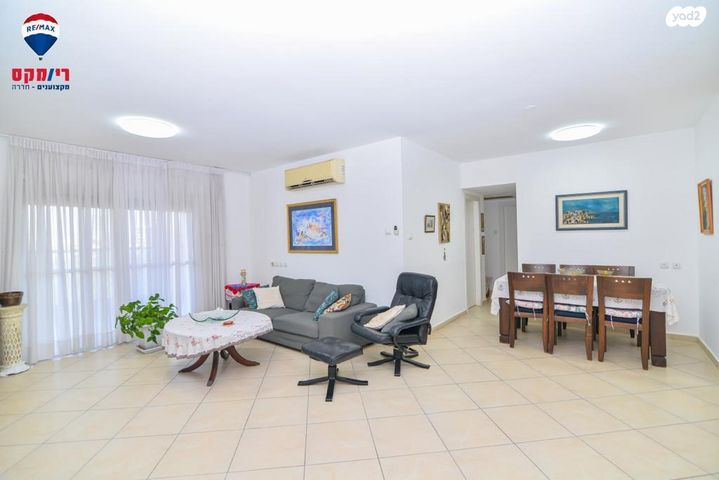 דירה, שדרות אלכסנדר, ניסן, חדרה