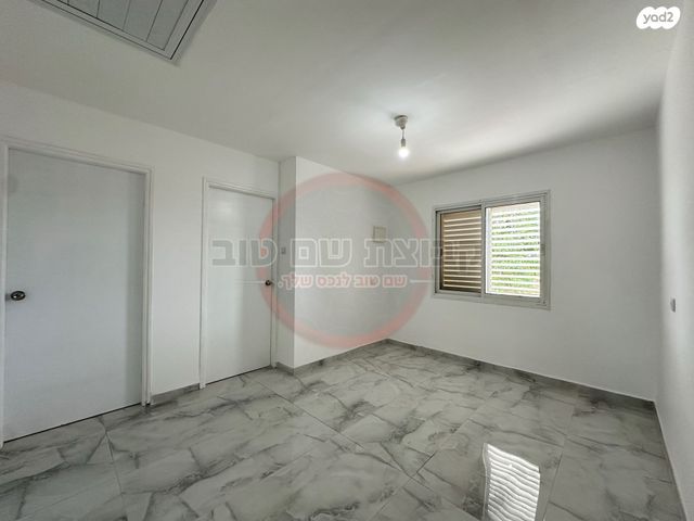 דו משפחתי, צלף, עפולה הצעירה, עפולה