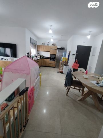 דירה, גבעת אוסישקין, נהריה