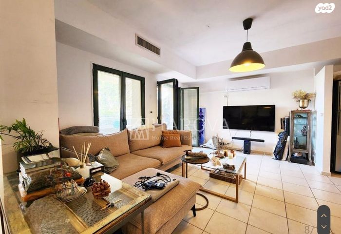 דירה, שדרות ירושלים 15, צפון יפו, המושבה האמריקאית-גרמנית, תל אביב יפו