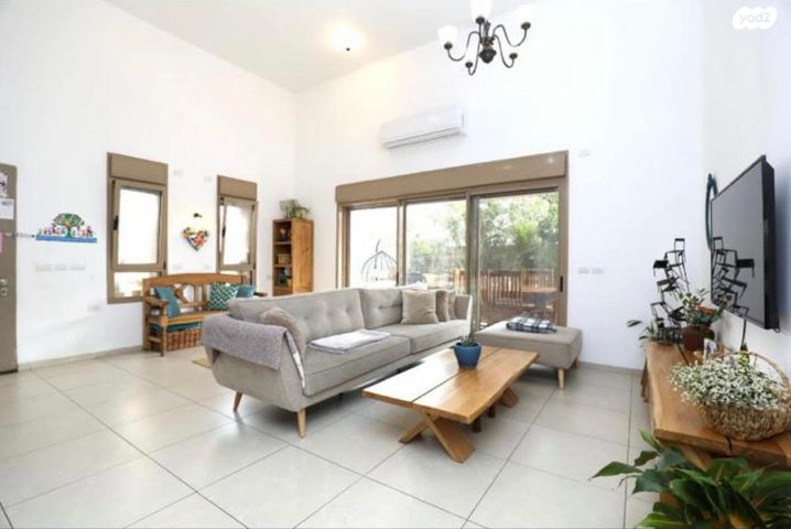 דו משפחתי, פרג, פרדסיה, פרדסיה