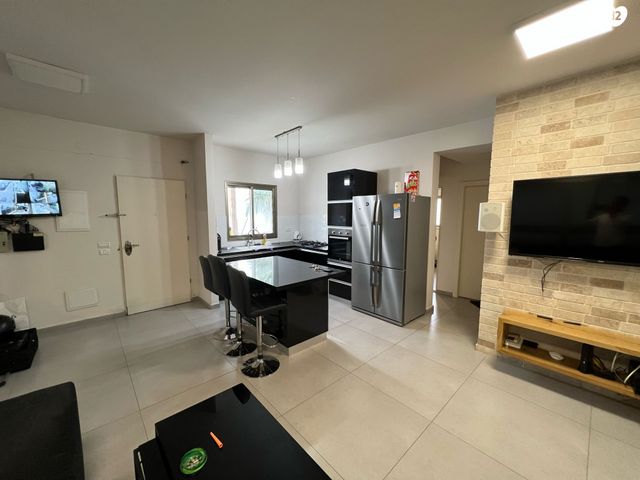 בית פרטי/ קוטג', נטעים 6, התקוה, בית יעקב, נווה צה"ל, תל אביב יפו