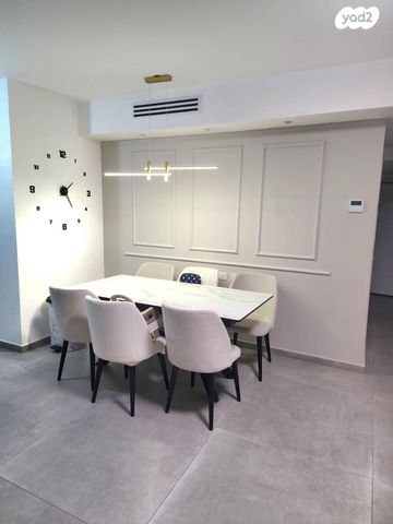 דירת גן, שיר השירים, שאר העיר, גן יבנה