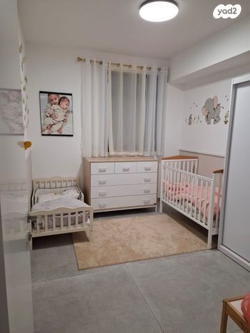 דירת גן, שיר השירים, שאר העיר, גן יבנה