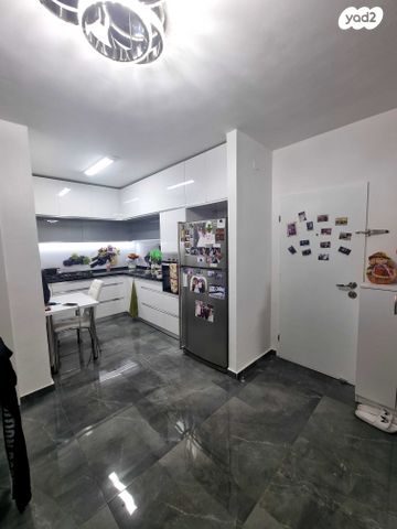 דירת גן, זאב, נצרת עילית / נוף הגליל