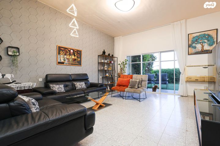 בית פרטי/ קוטג', אורנית