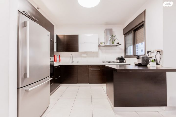 דירה, יעל רום, הדר המושבות החדשה / אם המושבות החדשה, פתח תקווה