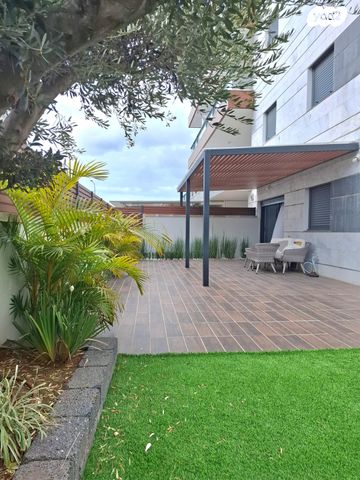 דירת גן, שיר השירים, שאר העיר, גן יבנה