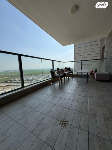 דירה, אלי סיני, נתיבות מערב, נתיבות