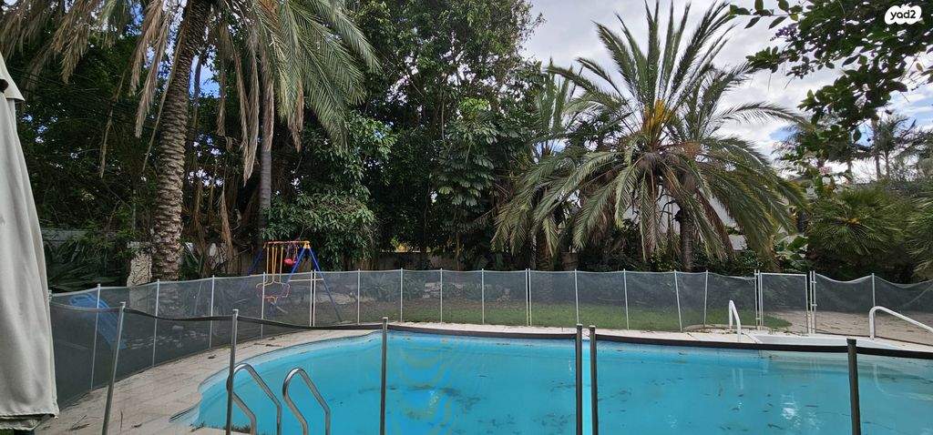 בית פרטי/ קוטג', קרית יערים, רמת השרון