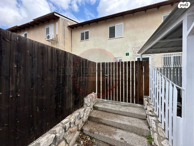 דו משפחתי, צלף, עפולה הצעירה, עפולה