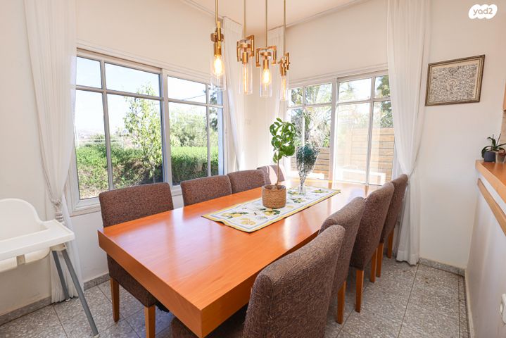 בית פרטי/ קוטג', אורנית