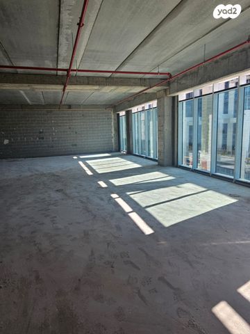 משרדים, גנרל פייר קניג, תלפיות תעשיה ומסחר, ירושלים