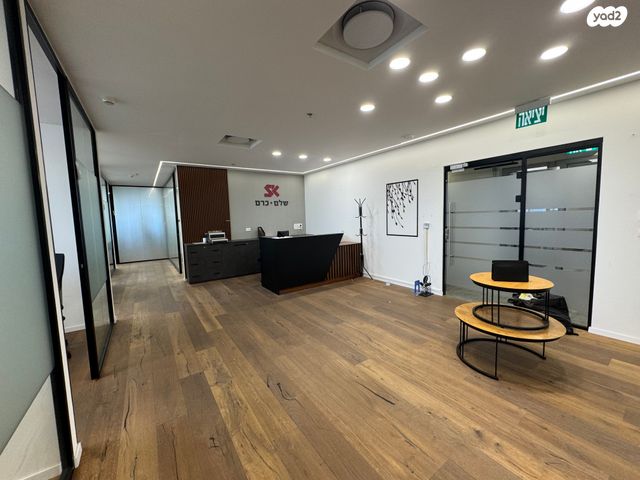 משרדים, דרך זאב ז'בוטינסקי, בורסה, רמת גן