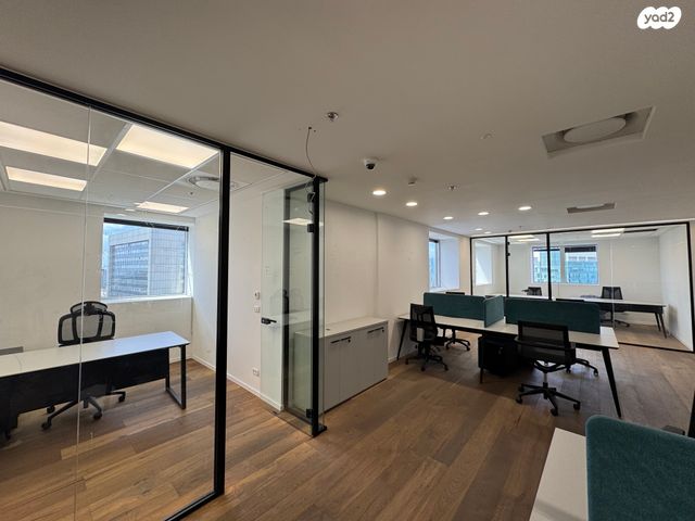 משרדים, דרך זאב ז'בוטינסקי, בורסה, רמת גן